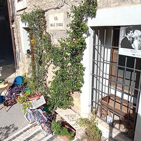 Casetta Nel Borgo Olevano Romano Bagian luar foto