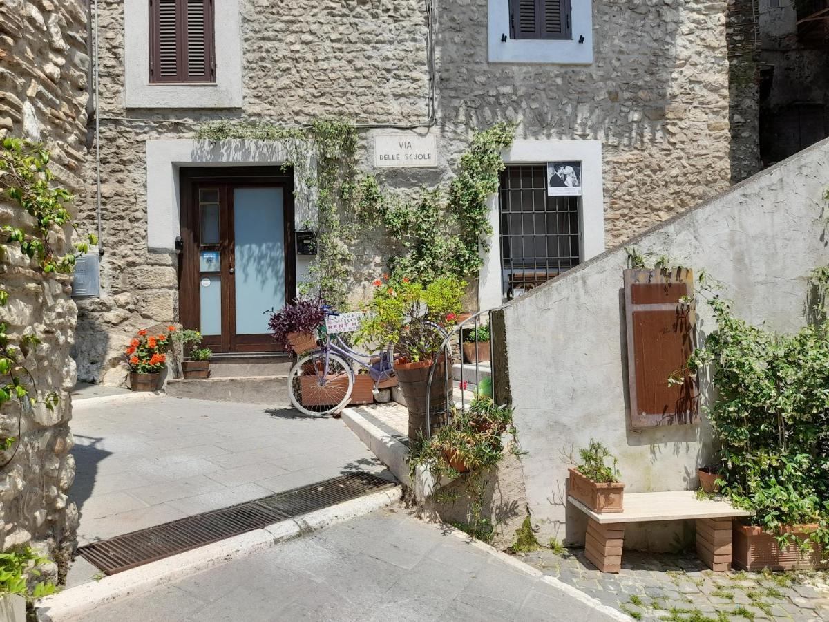 Casetta Nel Borgo Olevano Romano Bagian luar foto